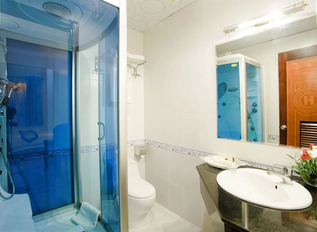 KiN Hotel Ly Tu Trong Edition