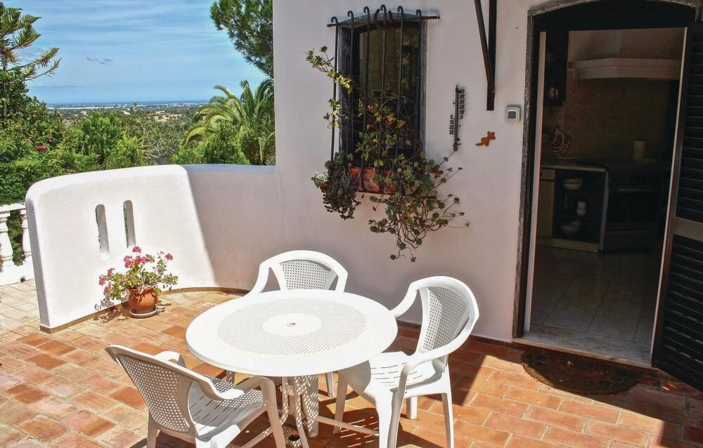 Nice Home in Moncarapacho With Wifi, Private Swimming Pool and Outdoor Swimming Pool