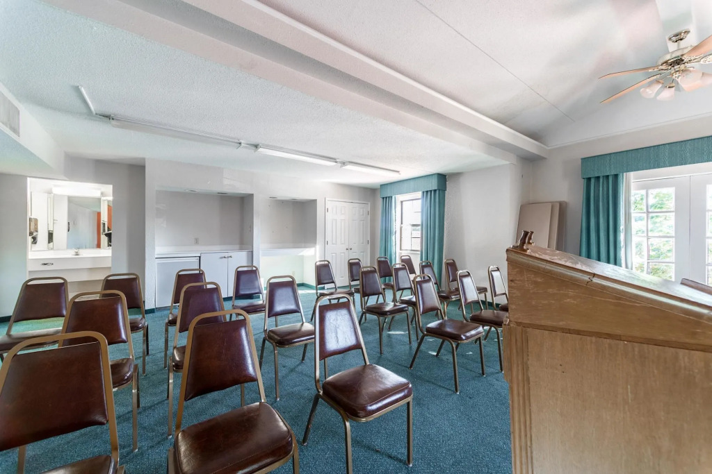 Motel 6-Hazelwood, MO