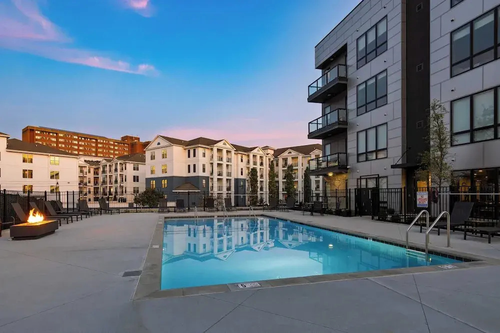 2 Units in Walkable Midtown Location Gym pool Honkey tonk & Muse by Avantstay