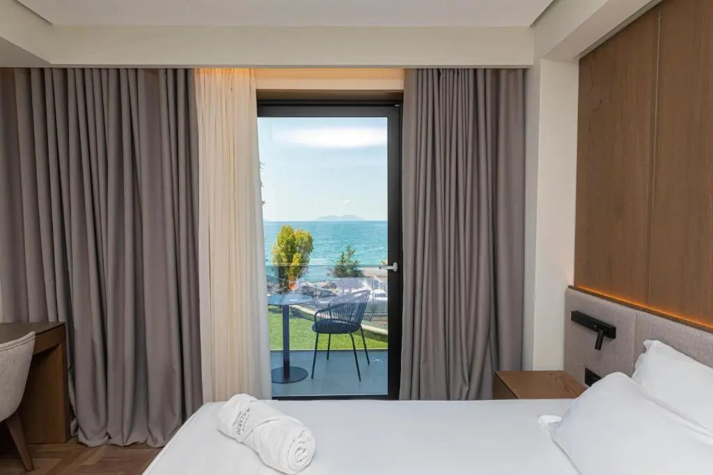 Mazarine Hotel