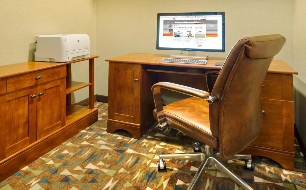 Sleep Inn & Suites Kalamazoo East