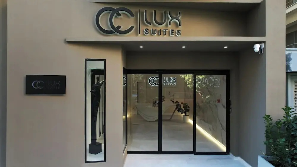 CCLUX Suites - Piraeus Port Hub & Express Check-in