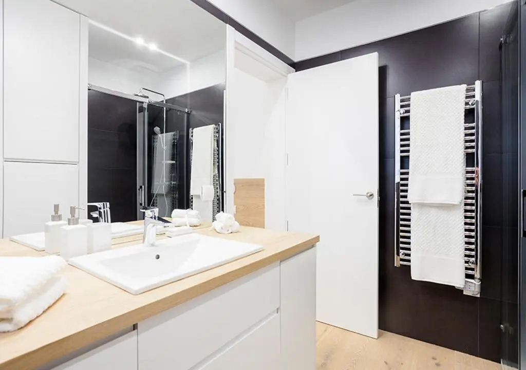 Malasaña Apartments By Flatsweethome