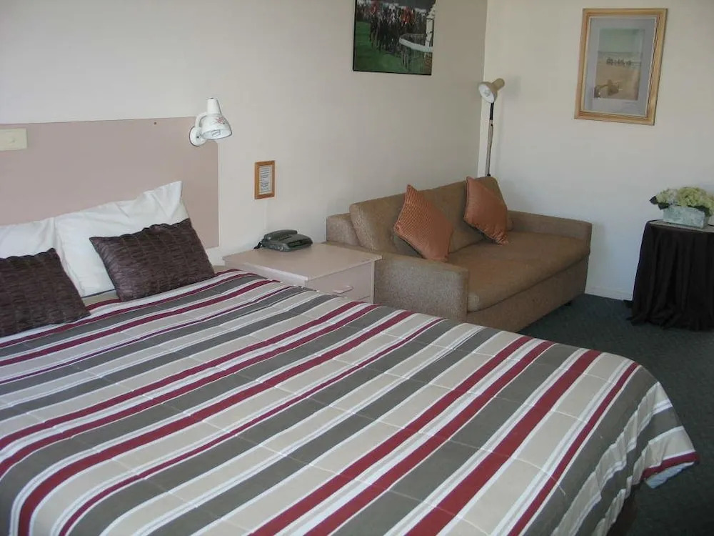 Balnarring Village Motor Inn