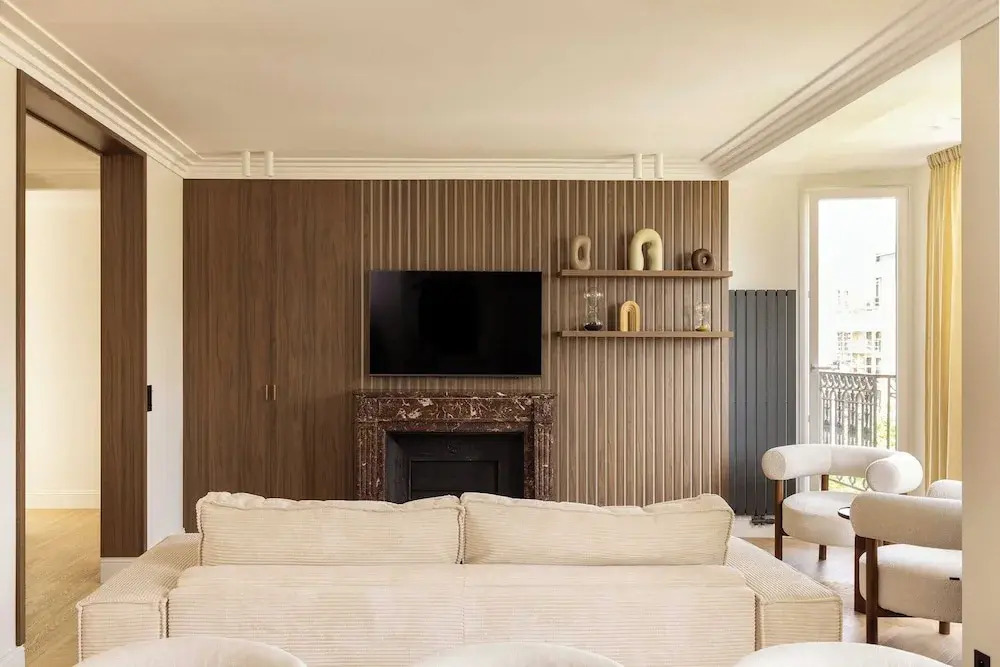 Apartment for 8 People in Grenelle