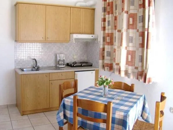 Elpida Apartments