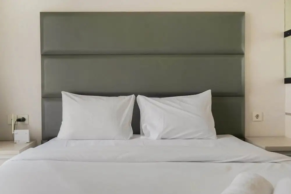 Convenient Studio Mangga Dua Apartment