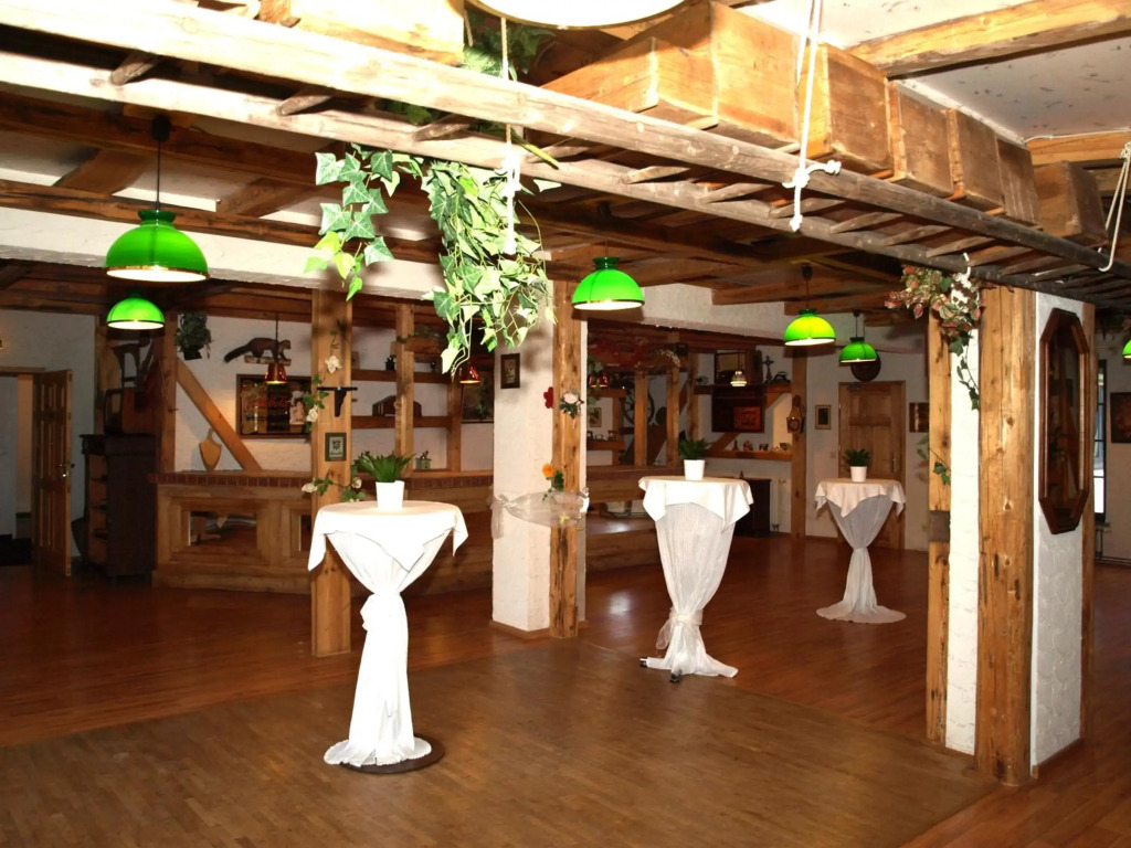 WEST Hotel an der Sächsischen Weinstrasse