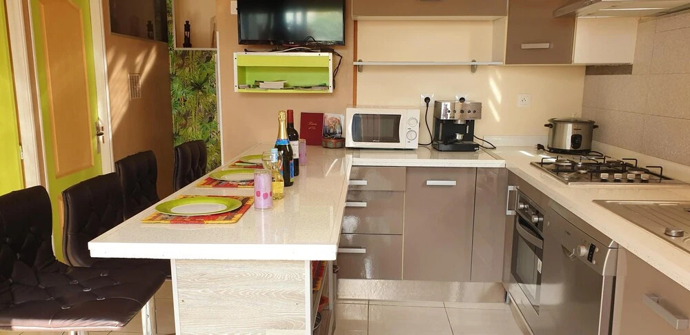 House with 2 Bedrooms in Saint Paul, with Wonderful Sea View, Enclosed Garden And Wifi - 12 Km From the Beach