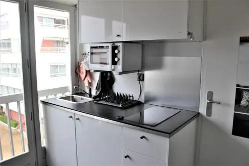Studio avec piscine à 2 pas de la plage