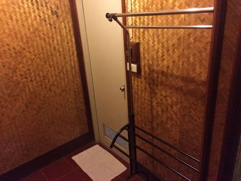 Ban Suan Klang Muang Resort