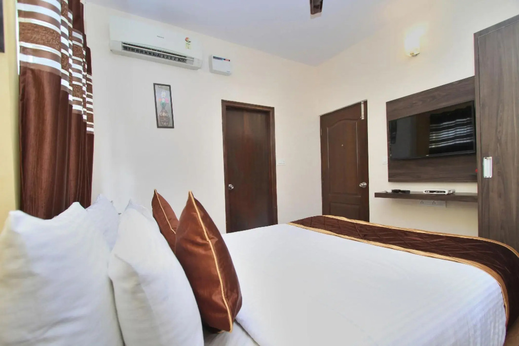 OYO 7918 Home Stay near Trinity Circle