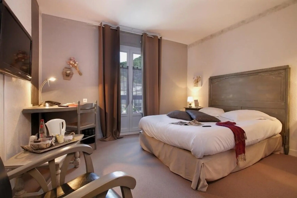 Logis Hôtel Médiéval, Montélimar Nord