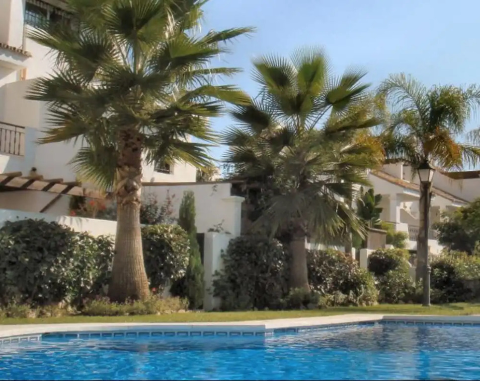 Lovely, Well Appointed Spanish Townhouse