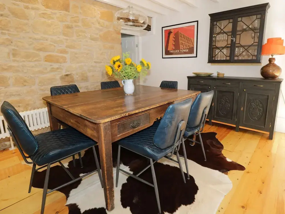 Laburnum Cottage