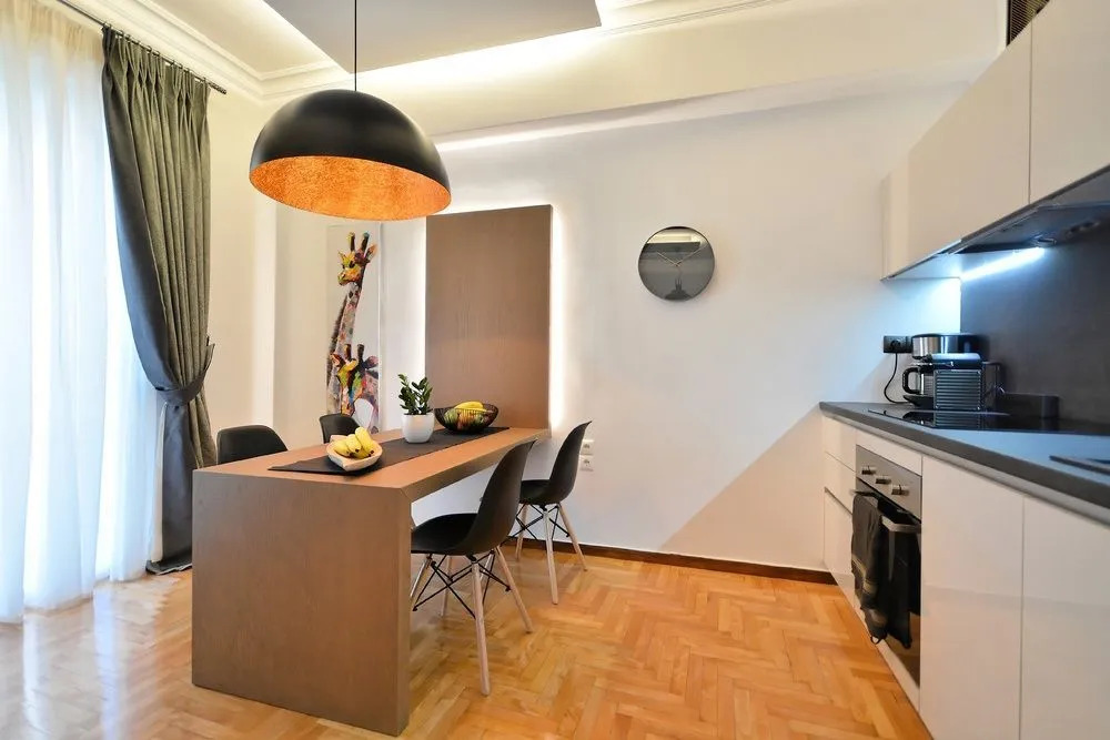 Acropolis Executive Suite