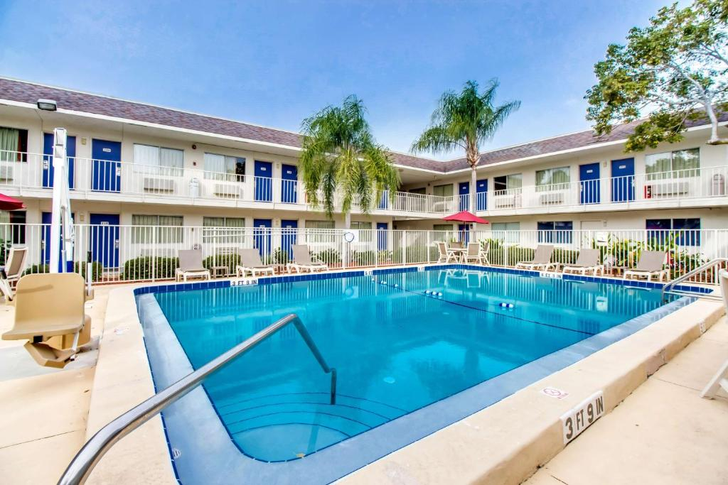 Motel 6-Venice, FL