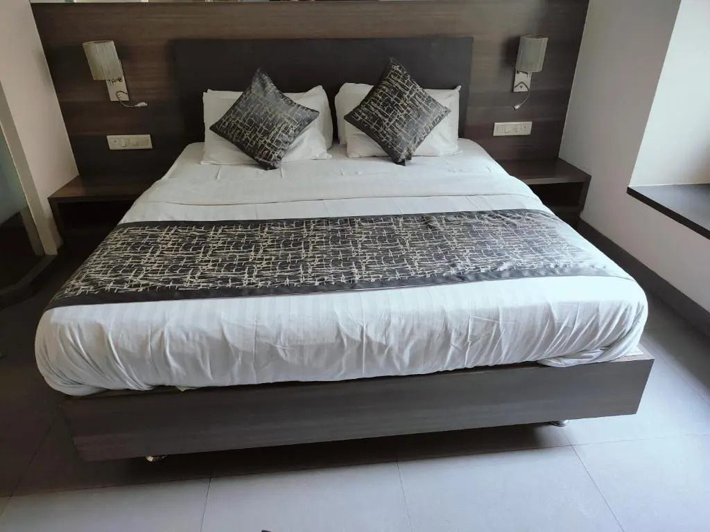Apollo Guest House - Colaba Causeway