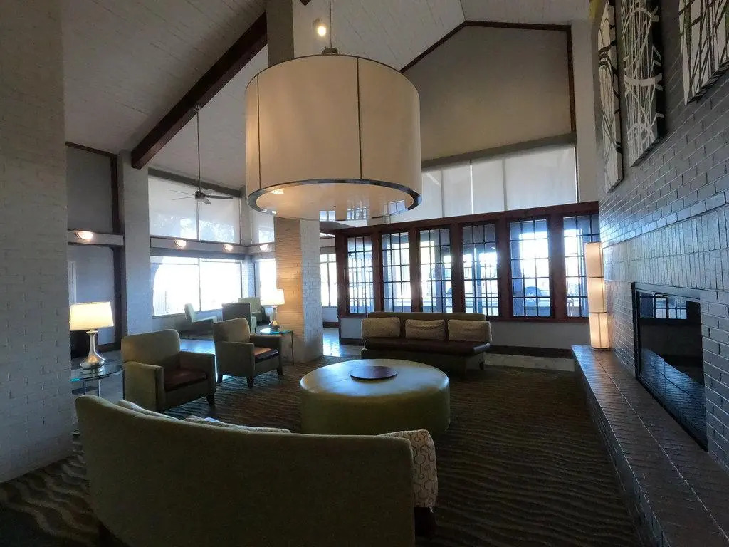 Red Roof Inn & Suites Irving - DFW Airport South