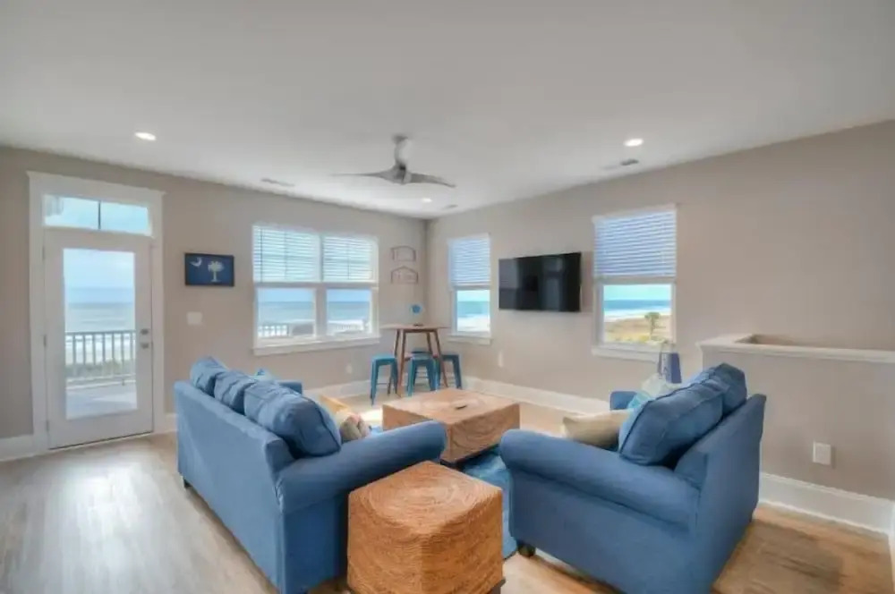 Baileys Blue Ocean View