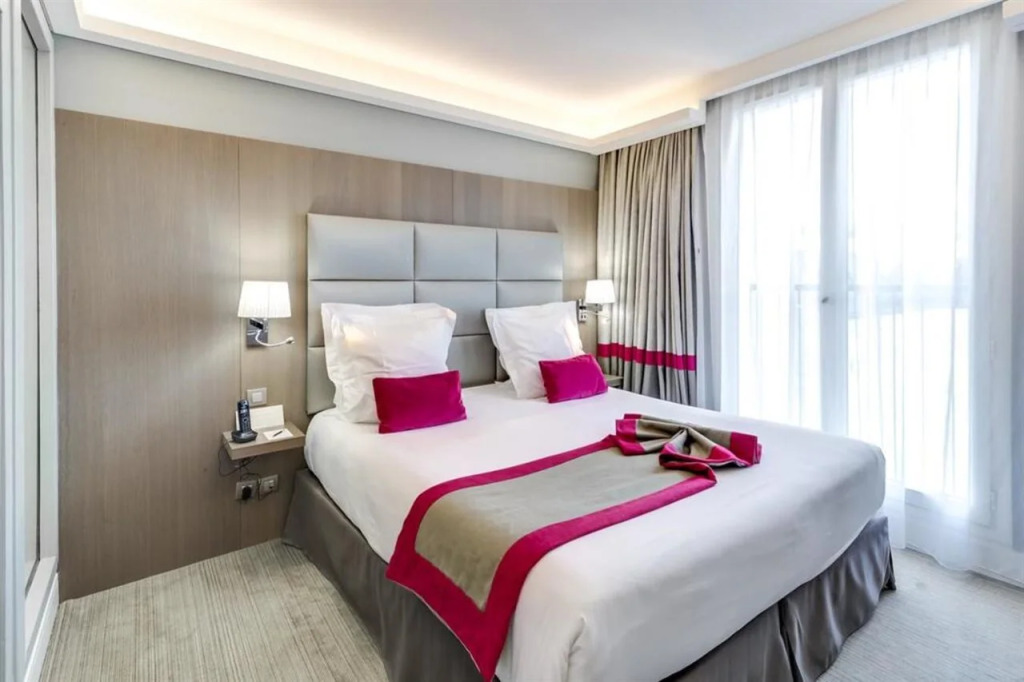 LEdmond Hotel Parc Monceau