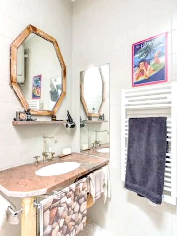 House with 3 Bedrooms in Clichy, with Wifi