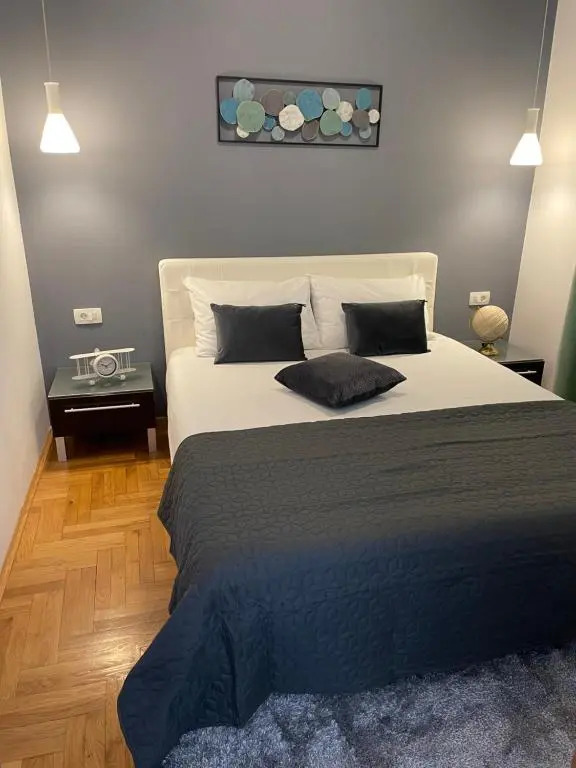 Apartments T&S