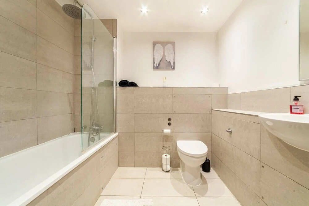 Immaculate 1-bed Apartment in London - Mydas Place