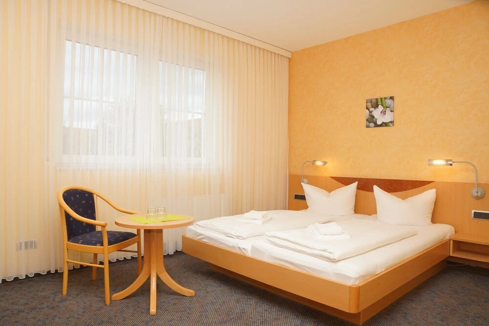 Warias Hotel am Geiseltalsee - Nähe Merseburg und Mücheln
