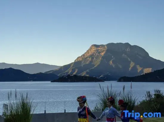 Lugu Lake Manchen Vacation Homestay