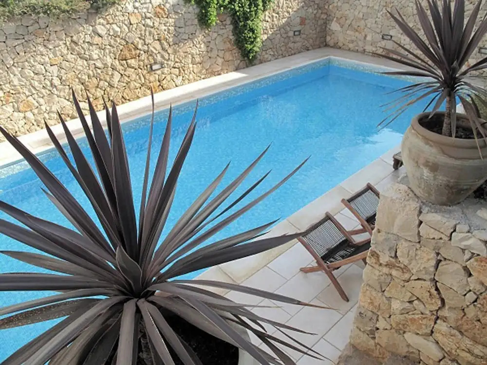 Apartment 3 With Pool And Sea View