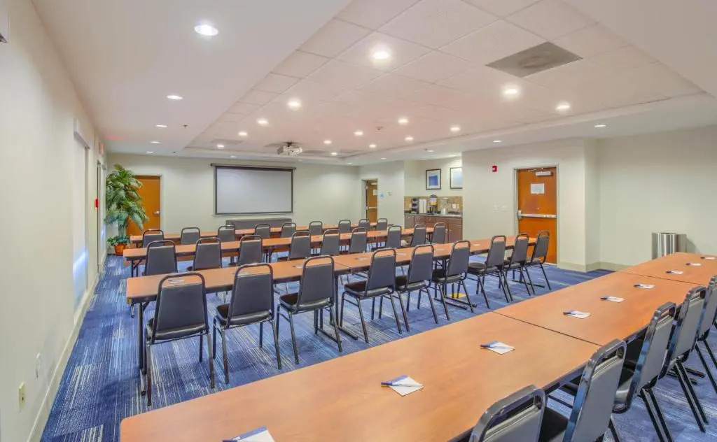 Holiday Inn Express Hotel & Suites Gulf Shores by IHG