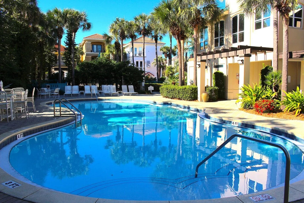 4848 Ocean Blvd - 4 Br Home
