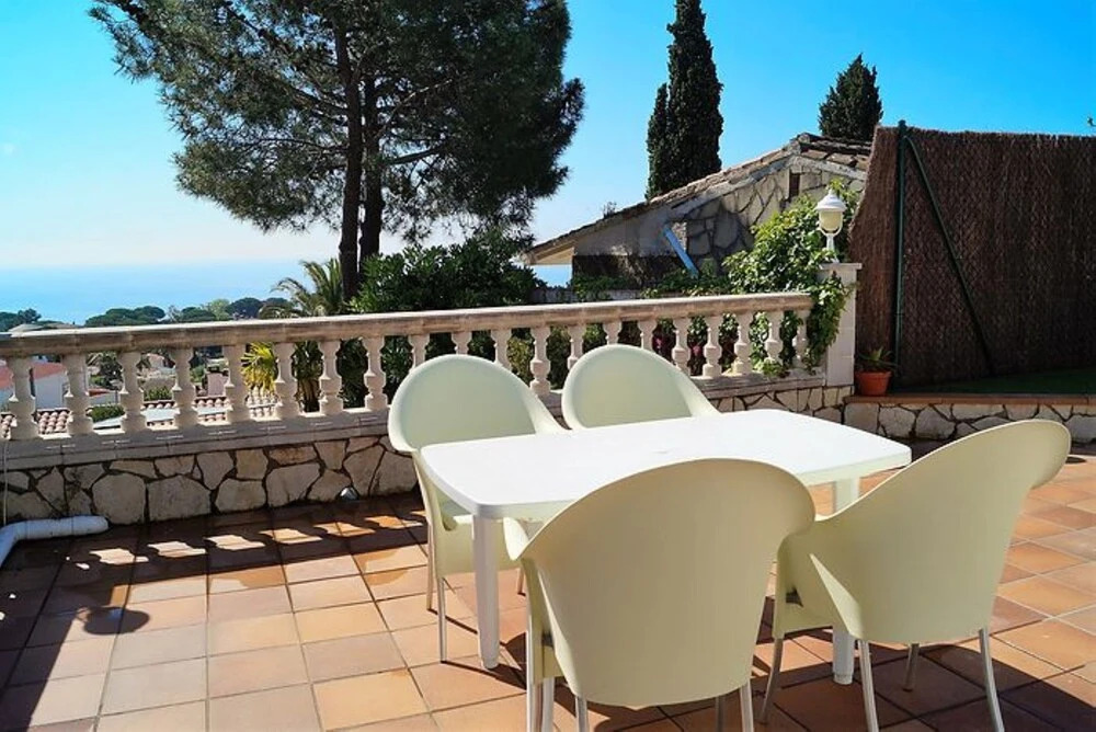 House - 2 Bedrooms with Pool, WiFi and Sea views - 107934
