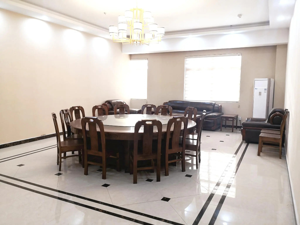 City 118 Selected Hotel Linyi Jiaxing Fruit Market