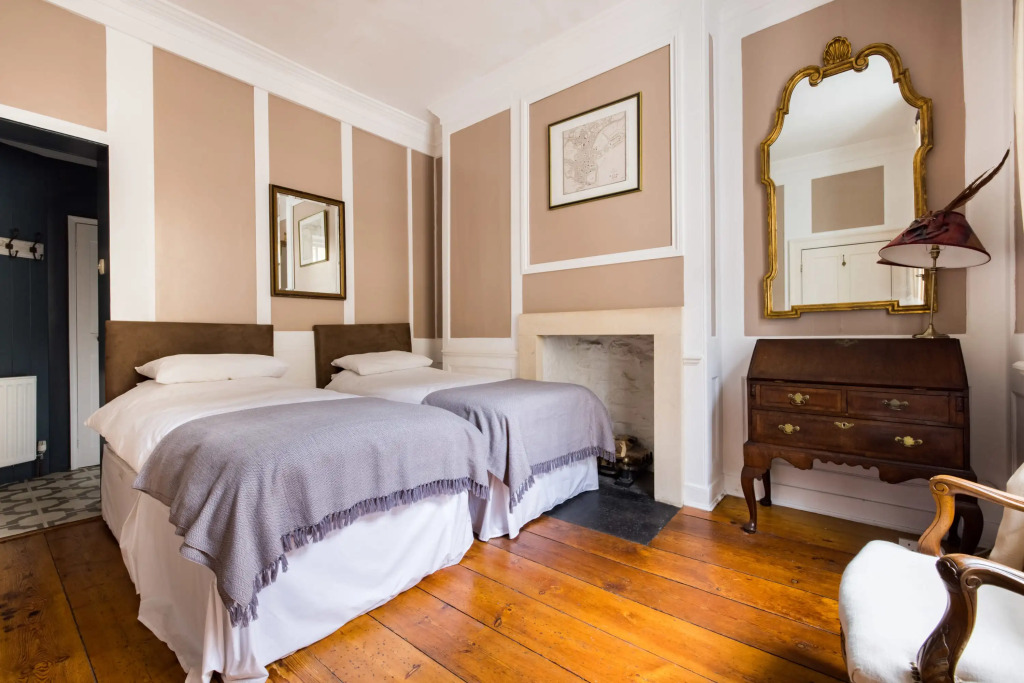 Spacious Homely Georgian Town House Central Bath