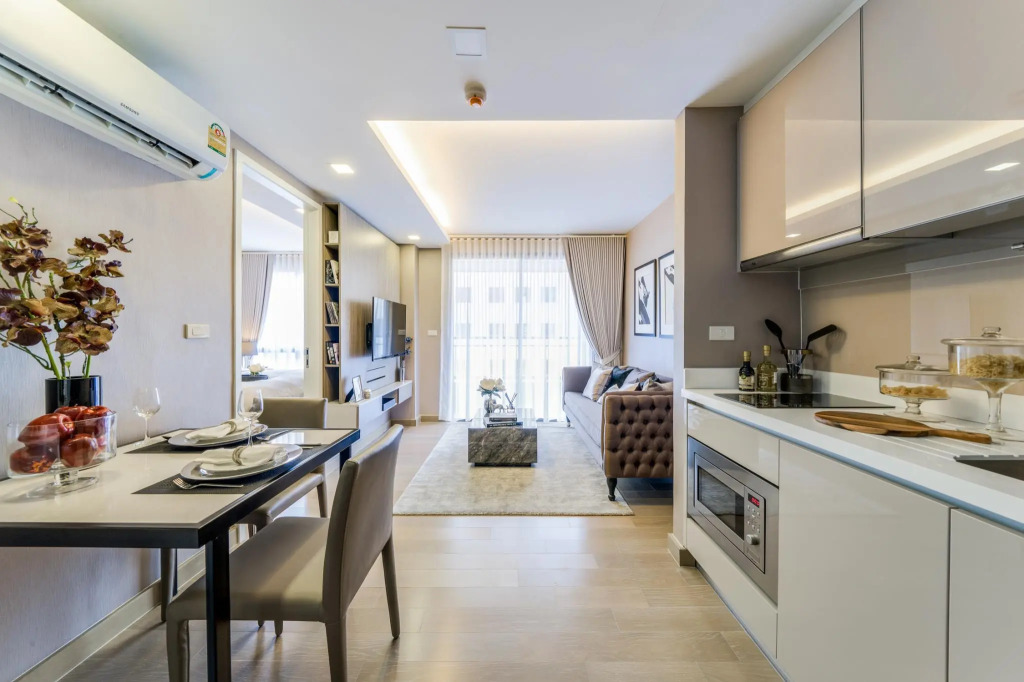18 Residence