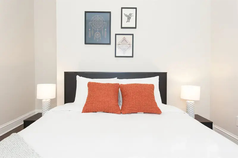 Open Concept 2BR in Wicker Park by Sonder