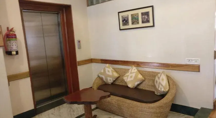 The Eee Cee Hotel