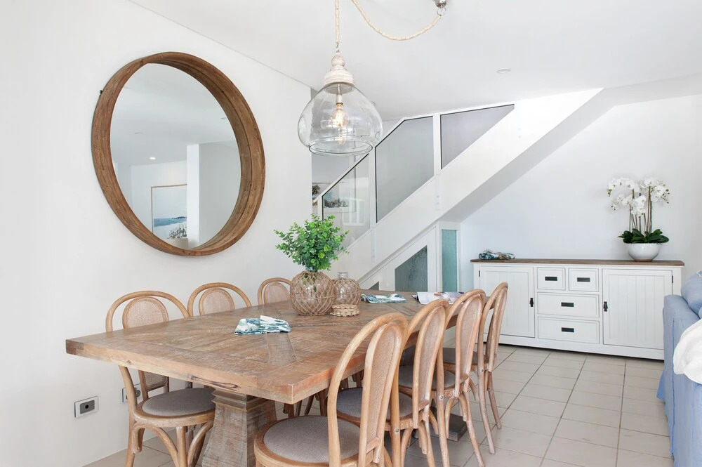 Arabella - Stylish Seaside Sanctuary With Views