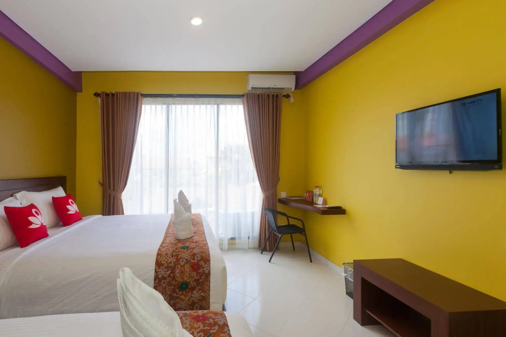 ZEN Rooms Kuta Puri Demak
