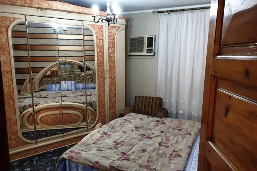 Comfy 3 Bedrooms Apartment in Cairo Z1