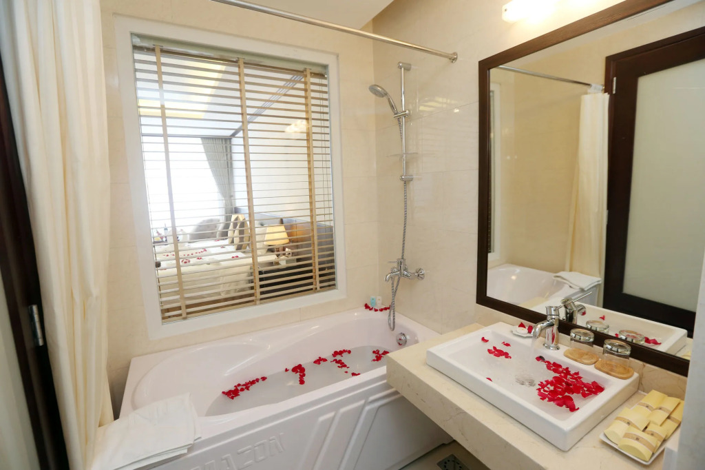 M Village Hotel Thợ Nhuộm, a brand of Modern Village Lifestyle