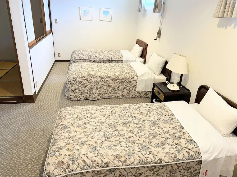 HOLIDAY VILLA Hotel & Resort KARUIZAWA