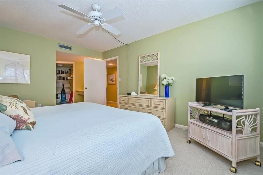 Sea Oats 342 2 Bedroom Condo by RedAwning