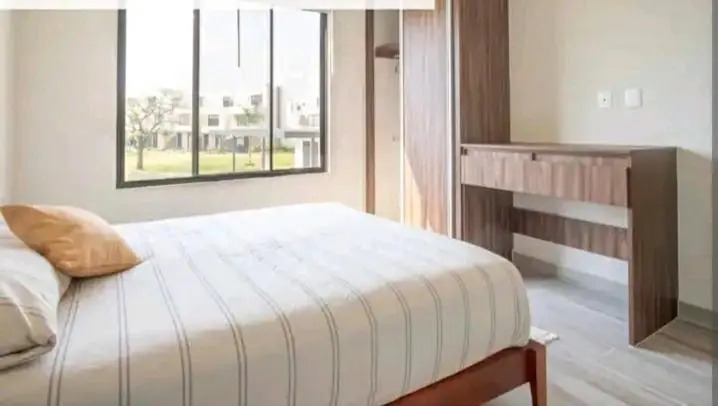 La Casa Blanca, a espaldas del WTC Xochitepec, Morelos