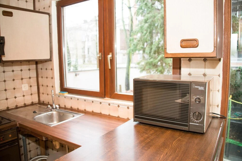 Remarkable 2-bed Basement Apartment EU Center!