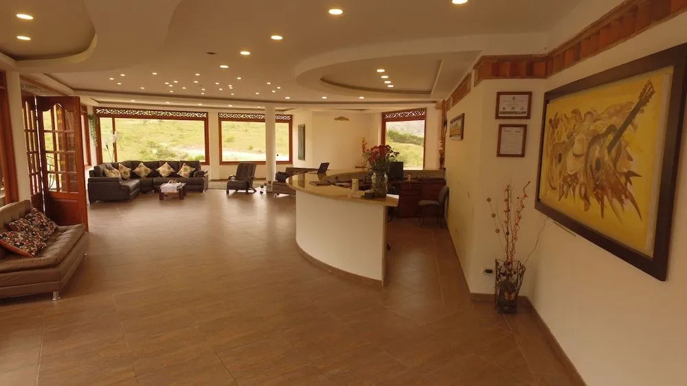 Hotel Puente Piedra