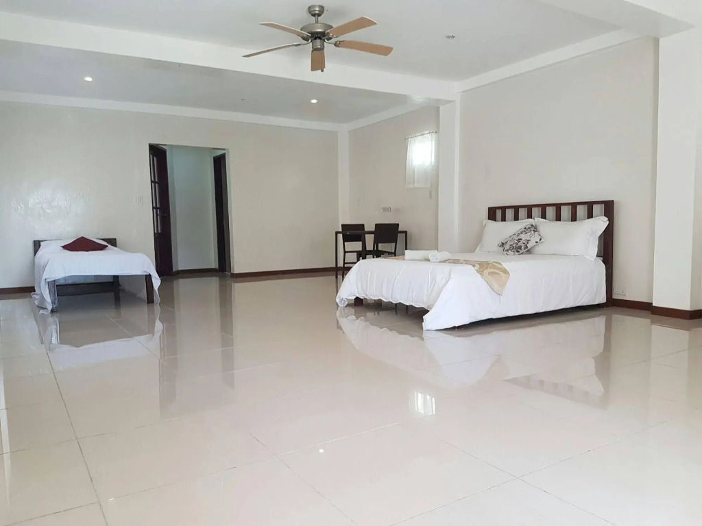 Lanas Beach Resort